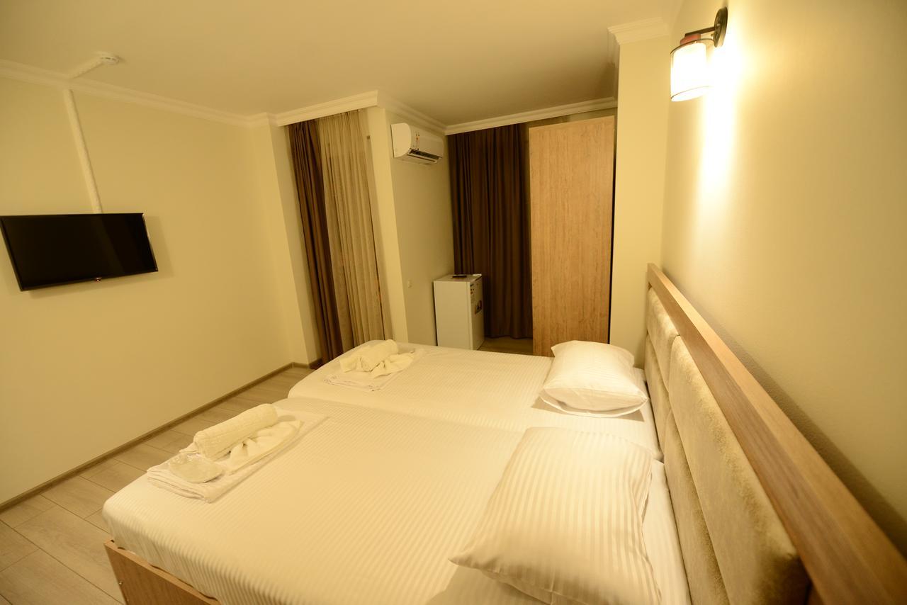 Hotel Aristocrat