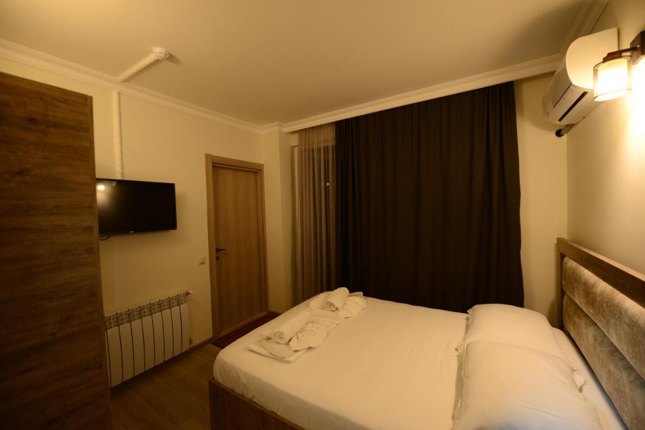 Hotel Aristocrat
